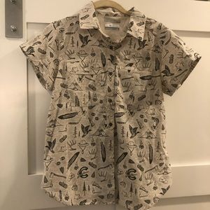 Columbia Hiking Shirt - Size Small